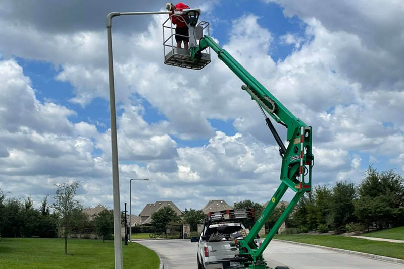 Street Light Installation Services